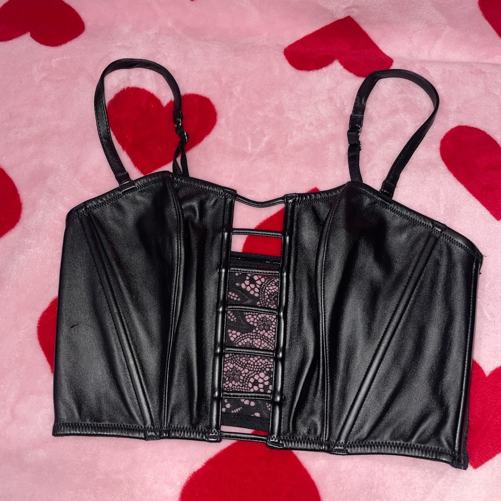 Victoria's Secret Black Corset + free panty
